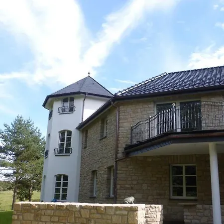 On Goelisbach 아파트 로에트겐